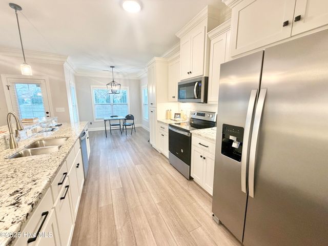 425 Cheltenham Drive, Greenville, NC 27834