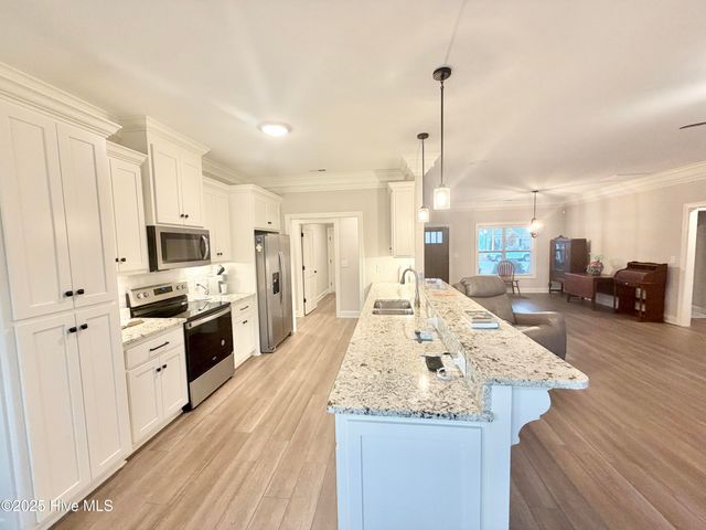 425 Cheltenham Drive, Greenville, NC 27834