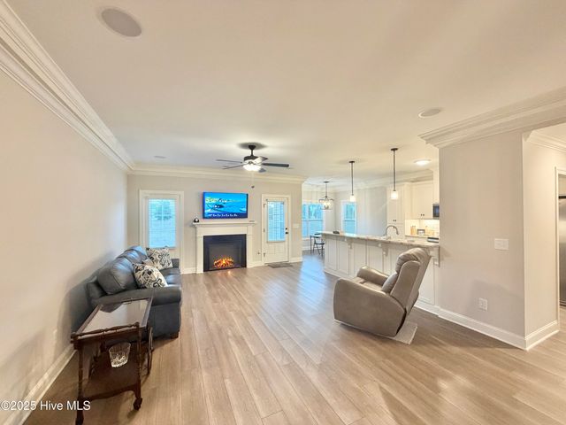 425 Cheltenham Drive, Greenville, NC 27834