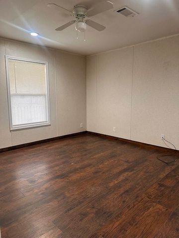 476 Masthead Road, Mabank, TX 75156