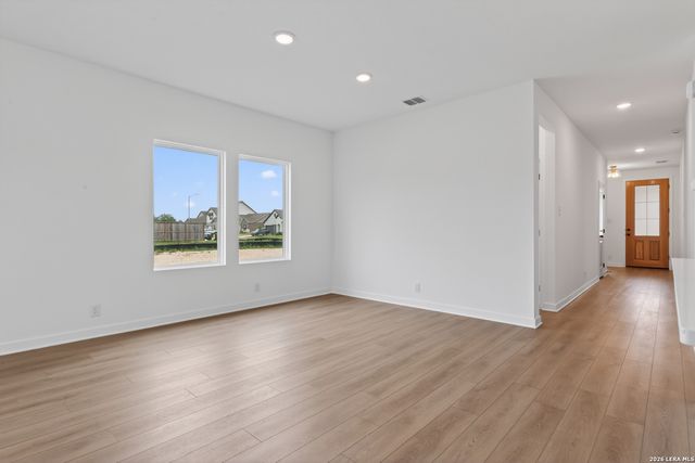 167 Peeps Ct., Adkins, TX 78101