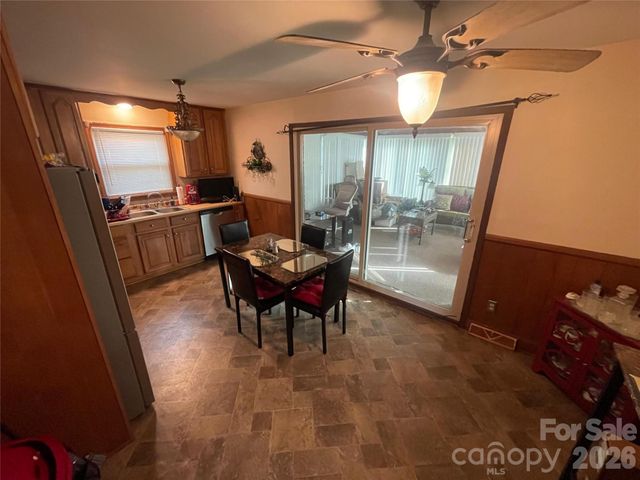 3133 Rosehill Drive, Charlotte, NC 28212