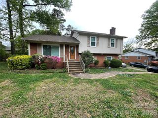 3133 Rosehill Drive, Charlotte, NC 28212