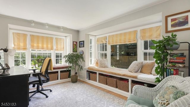 100 Mali Dr, North Plainfield Boro, NJ 07062