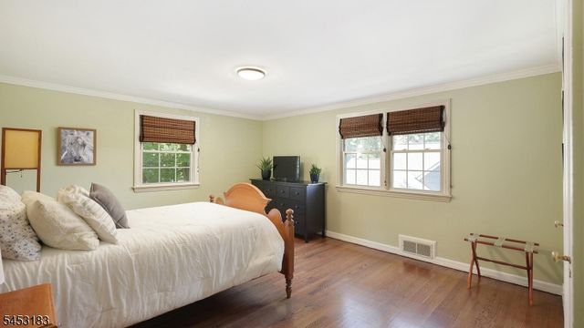 100 Mali Dr, North Plainfield Boro, NJ 07062