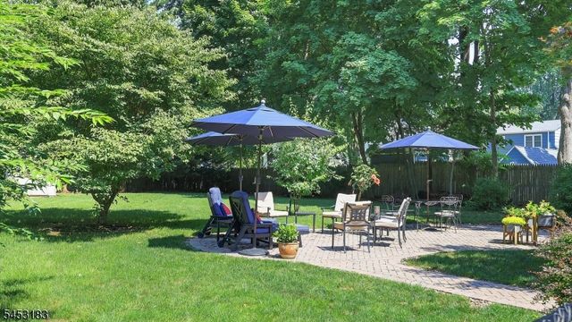 100 Mali Dr, North Plainfield Boro, NJ 07062