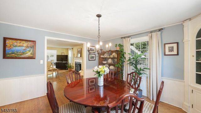 100 Mali Dr, North Plainfield Boro, NJ 07062