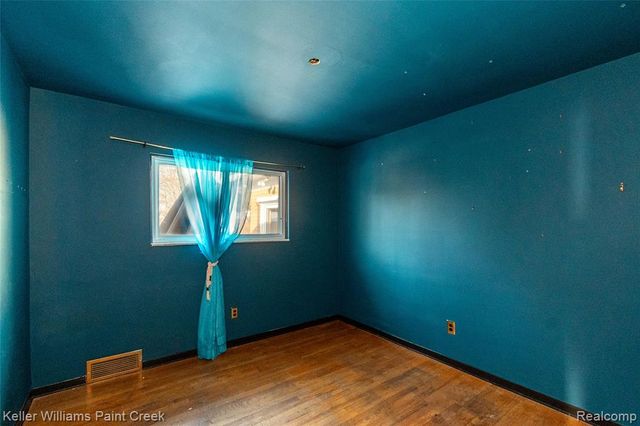 28427 Wexford Drive, Warren, MI 48092