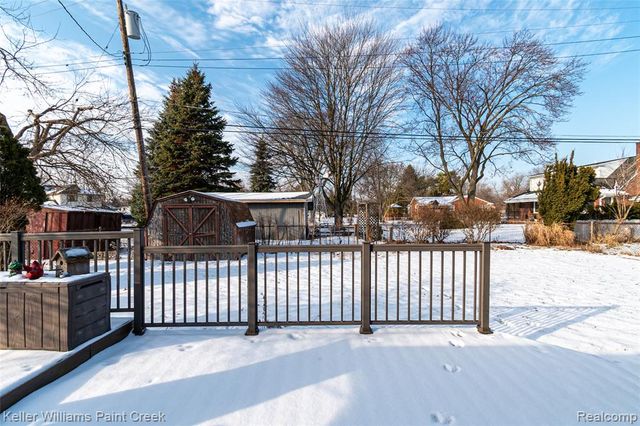 28427 Wexford Drive, Warren, MI 48092