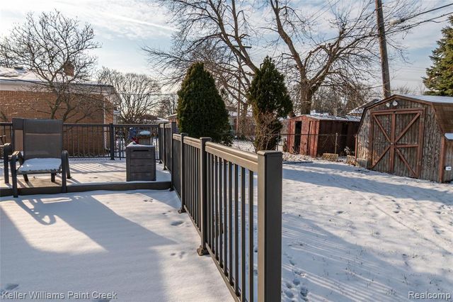 28427 Wexford Drive, Warren, MI 48092