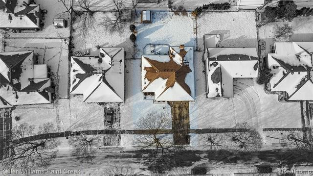 28427 Wexford Drive, Warren, MI 48092