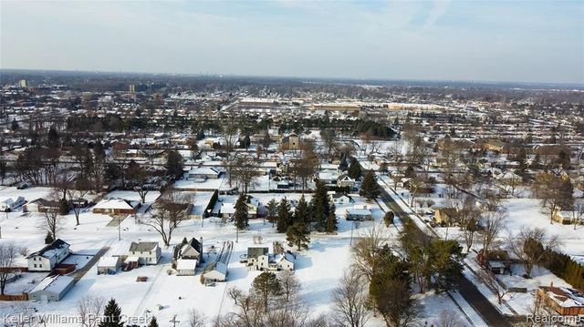 28427 Wexford Drive, Warren, MI 48092