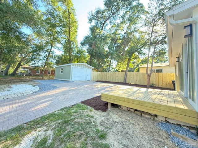 1101 W Lloyd St, Pensacola, FL 32501