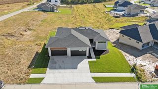 20658 Laurel Avenue, Elkhorn, NE 68022