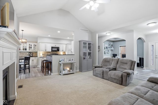 3724 Morningside Drive, Greenwood, IN 46143