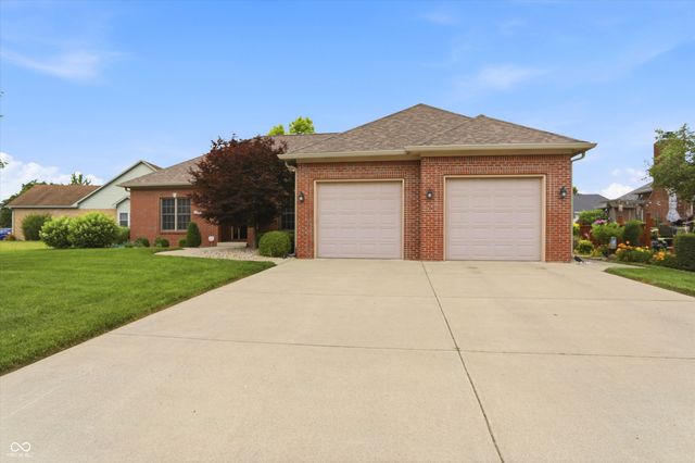 3724 Morningside Drive, Greenwood, IN 46143