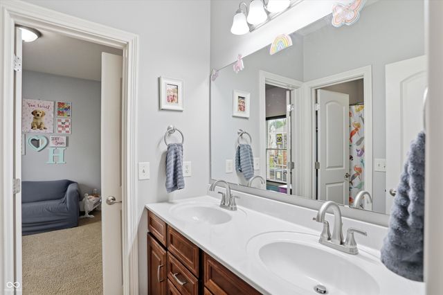 3724 Morningside Drive, Greenwood, IN 46143