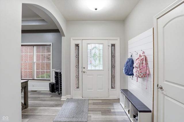 3724 Morningside Drive, Greenwood, IN 46143