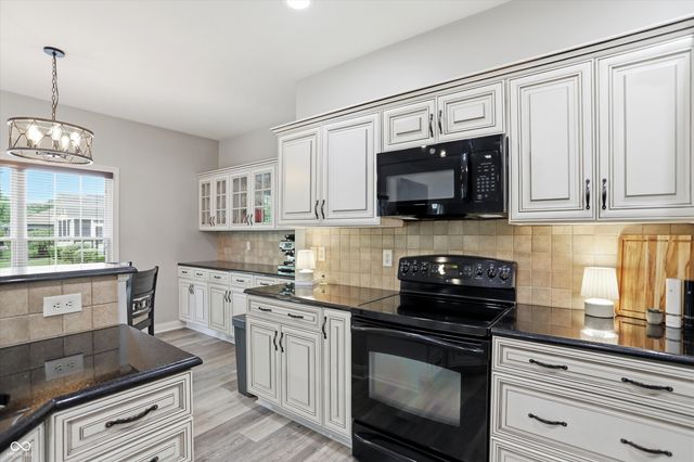 3724 Morningside Drive, Greenwood, IN 46143