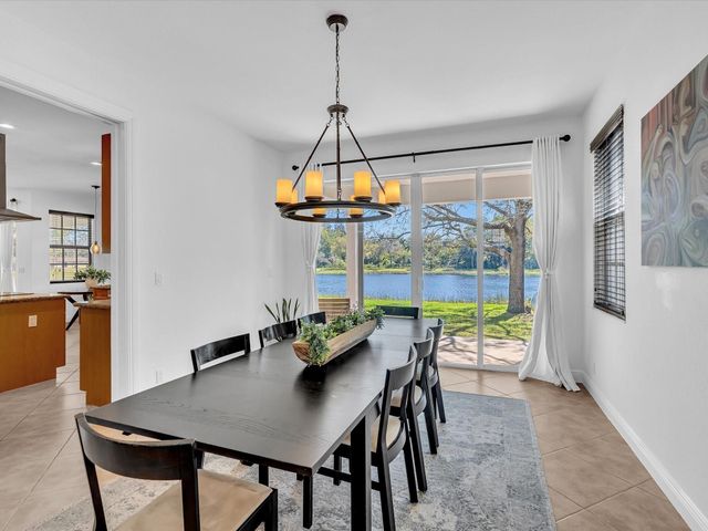 6806 Lakeside Circle, Davie, FL 33314