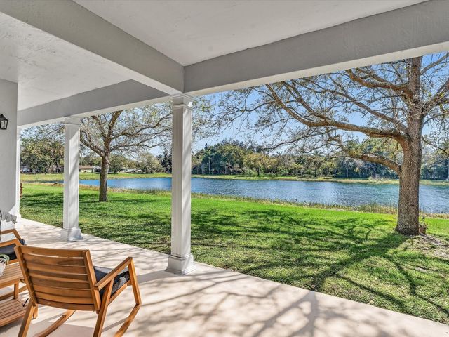 6806 Lakeside Circle, Davie, FL 33314