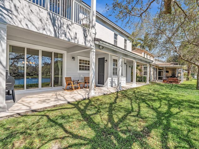 6806 Lakeside Circle, Davie, FL 33314