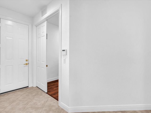 6806 Lakeside Circle, Davie, FL 33314