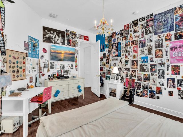 6806 Lakeside Circle, Davie, FL 33314