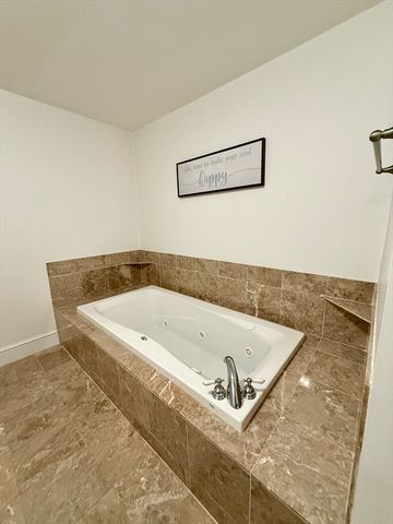 414 Mount Hope St 104, North Attleboro, MA 02760