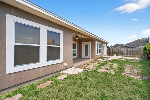 10409 Pioneer Dr, Corpus Christi, TX 78410