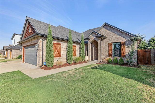 709 E Barajas Terrace, Mustang, OK 73064