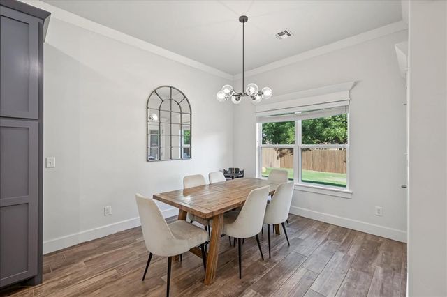 709 E Barajas Terrace, Mustang, OK 73064