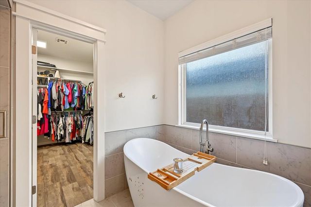 709 E Barajas Terrace, Mustang, OK 73064
