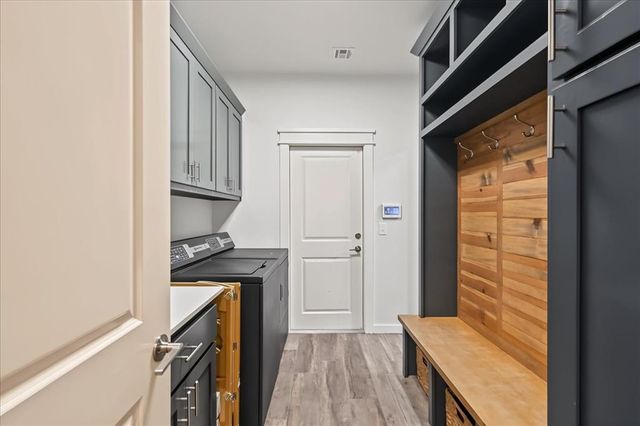 709 E Barajas Terrace, Mustang, OK 73064