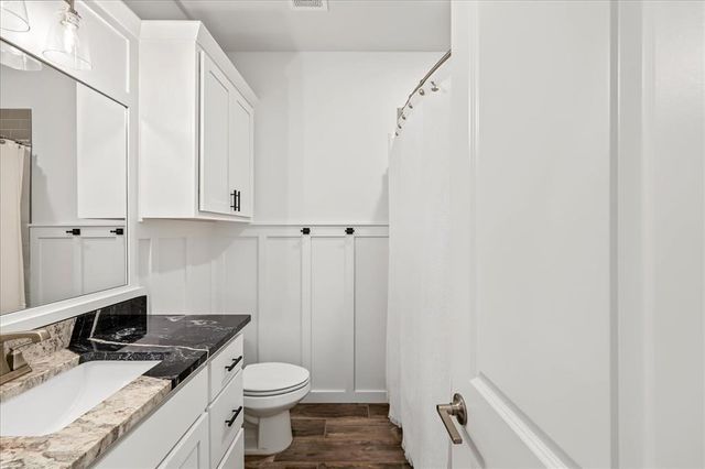 709 E Barajas Terrace, Mustang, OK 73064