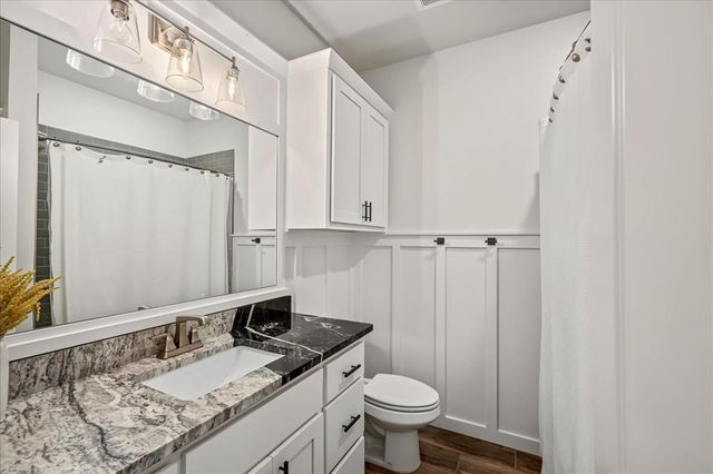 709 E Barajas Terrace, Mustang, OK 73064