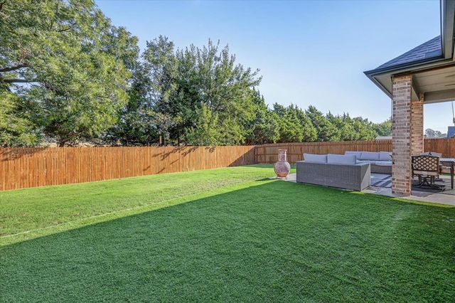 709 E Barajas Terrace, Mustang, OK 73064