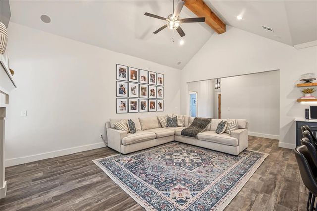 709 E Barajas Terrace, Mustang, OK 73064