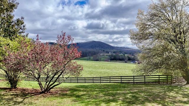 205 Oak Ridge Road, Morganton, GA 30560