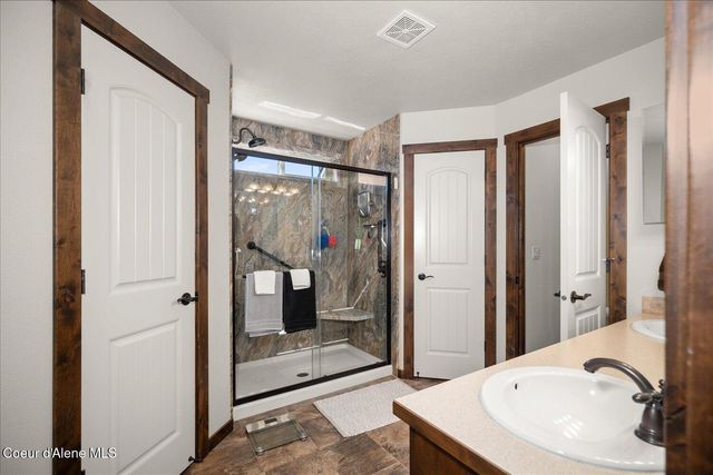 4356 E Amur LN, Post Falls, ID 83854
