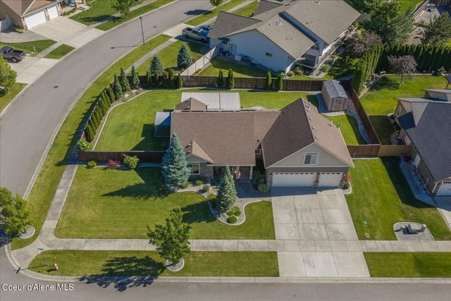 4356 E Amur LN, Post Falls, ID 83854