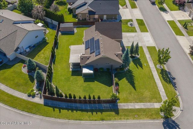4356 E Amur LN, Post Falls, ID 83854