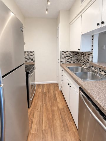 4859 Cedar Springs Road 254, Dallas, TX 75219