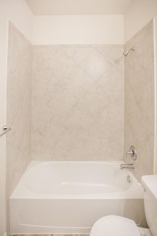 242 Mossycup DR, San Marcos, TX 78666