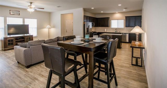 242 Mossycup DR, San Marcos, TX 78666