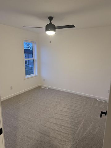 610 Clemens Drive, Arlington, WI 53911