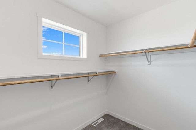 610 Clemens Drive, Arlington, WI 53911