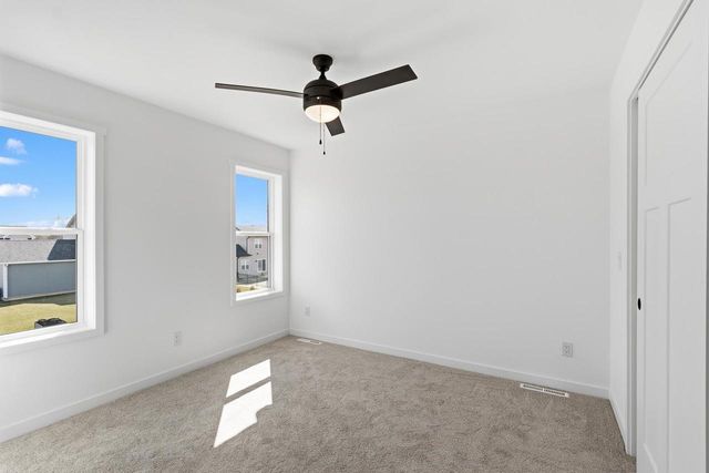 610 Clemens Drive, Arlington, WI 53911
