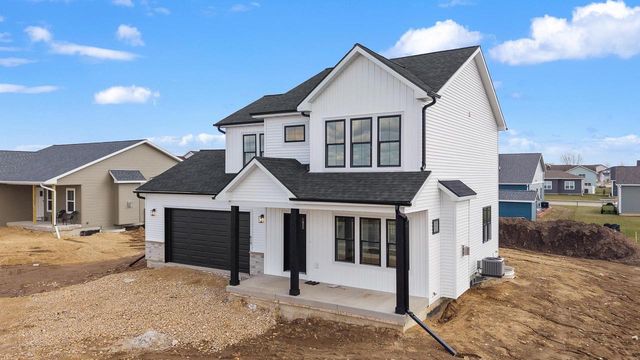 610 Clemens Drive, Arlington, WI 53911