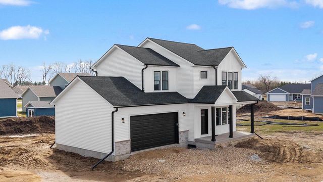 610 Clemens Drive, Arlington, WI 53911
